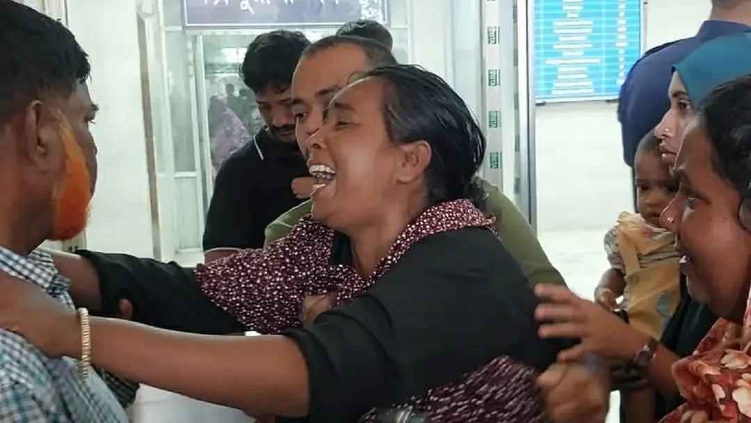 বগুড়ায় ৭ শ্রমিকের মৃত্যু : স্বজনদের আহাজারিতে ভারী হয়ে উঠেছে হাসপাতাল