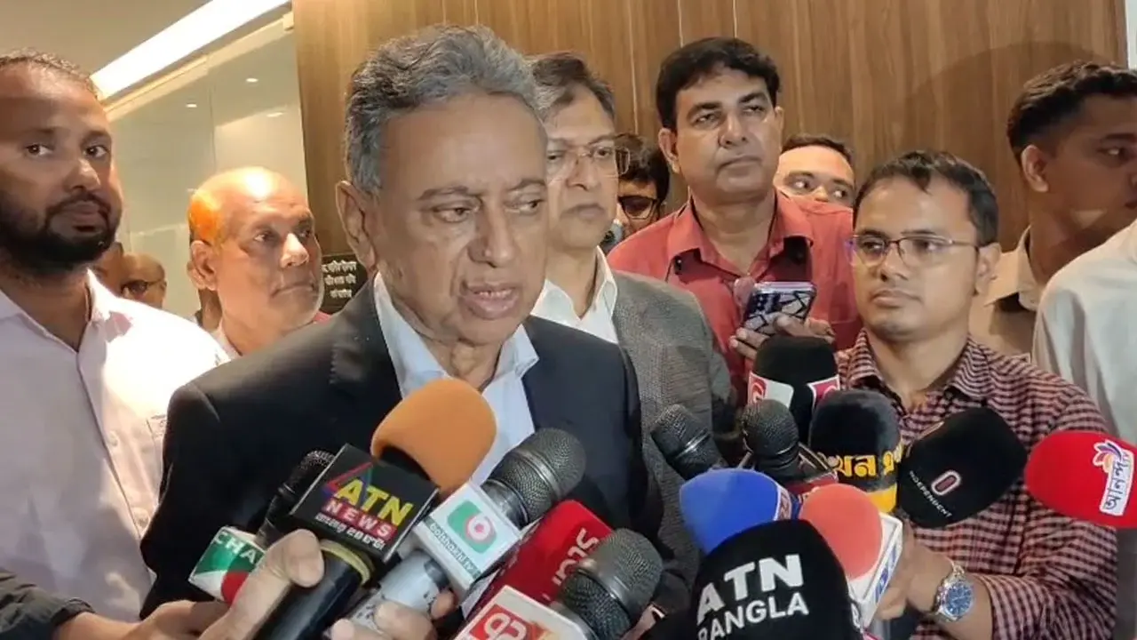 সংযুক্ত ছবি