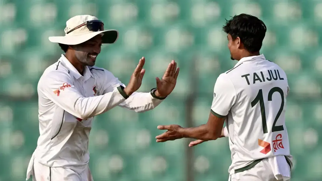জোড়া উইকেট তাইজুলের, মিরপুরে বাংলাদেশের দাপট