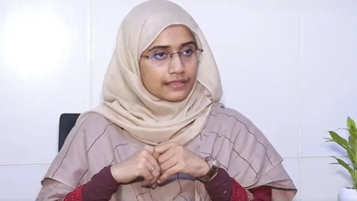 সংযুক্ত ছবি