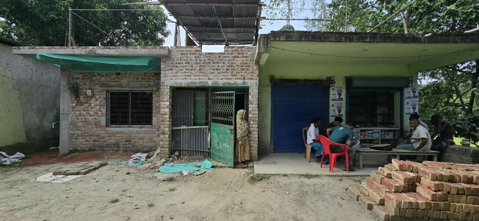 বদলগাছীতে বাড়ি ও দোকানে হামলা-ভাঙচুর, লুটপাটের অভিযোগ