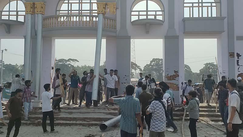আল্টিমেটামেও বন্ধ হয়নি এশিয়া আন্তর্জাতিক বাণিজ্য মেলা