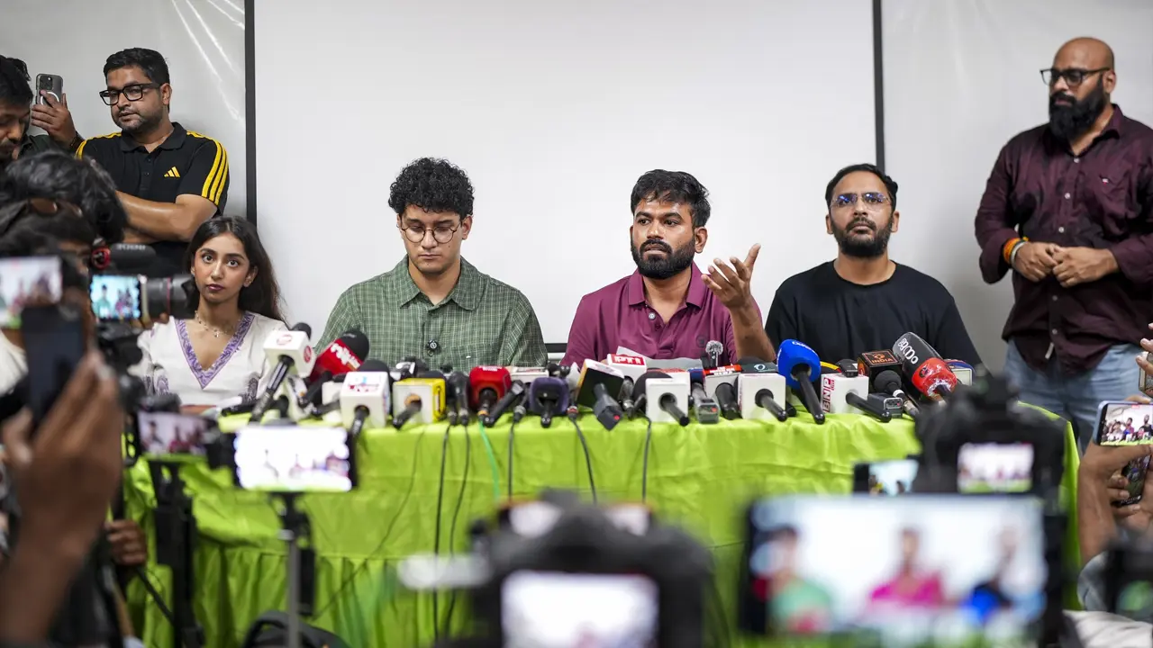 সংযুক্ত ছবি
