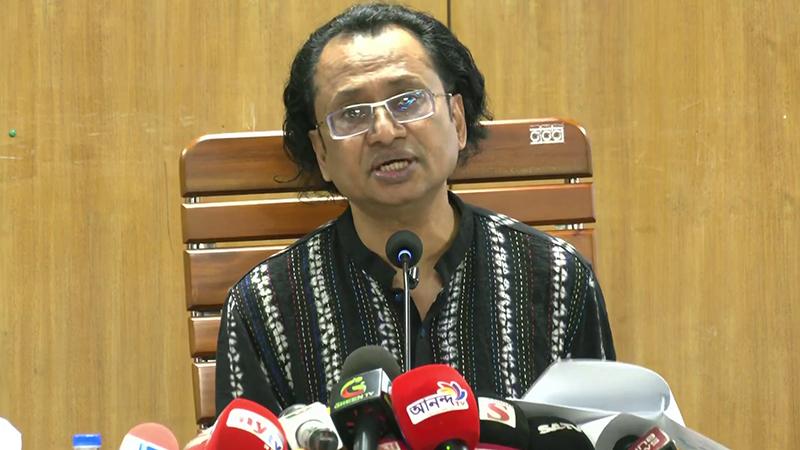 স্থানীয় সরকার নির্বাচনে ইসির ‘একক এখতিয়ার নেই’: তথ্য উপদেষ্ট...