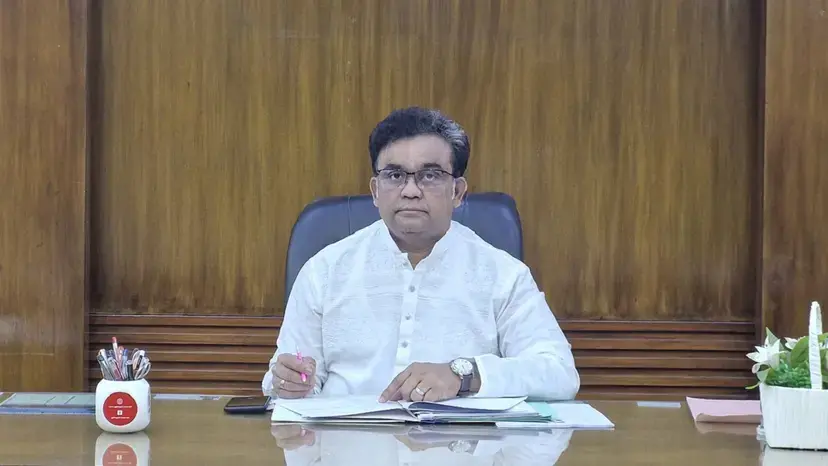 শক্ত অবস্থানে ভিসি জাবিতে ২৪ ঘণ্টা বিদ্যুৎ-সুবিধা, তবু বাড়ছে অপচয়