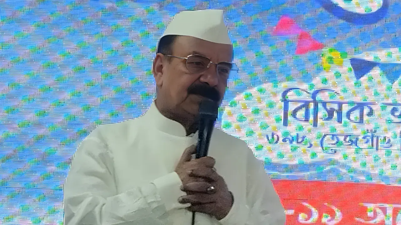 আটকে না রেখে ফাইলের চাকা ঘোরাতে হবে: সরকারি কর্মকর্তাদের গয়েশ্বর