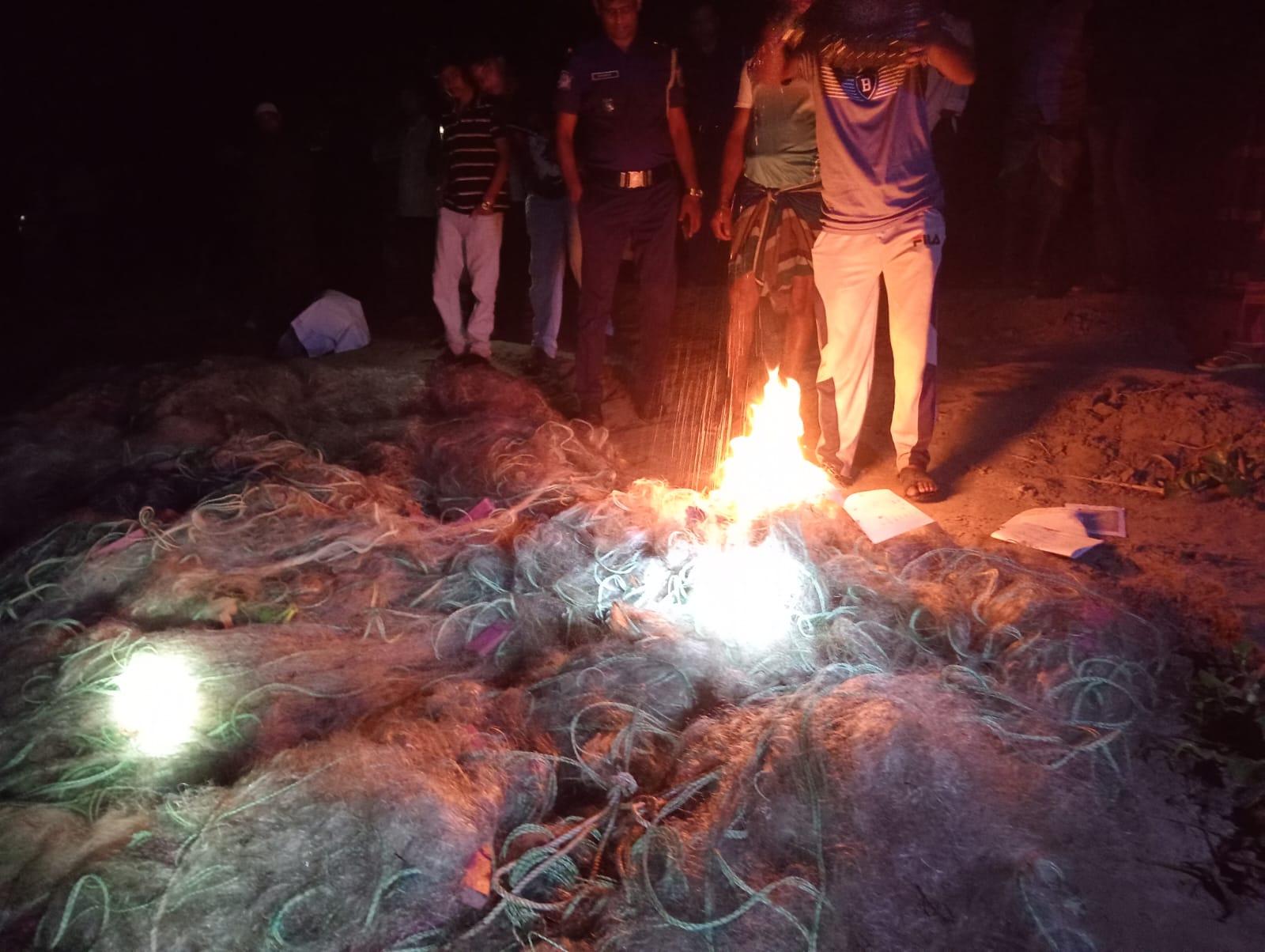 সদরপুরে মা ইলিশ রক্ষায় বিশেষ অভিযান: জাল ও ট্রলার জব্দ, ৩ জেলের কারাদণ্ড