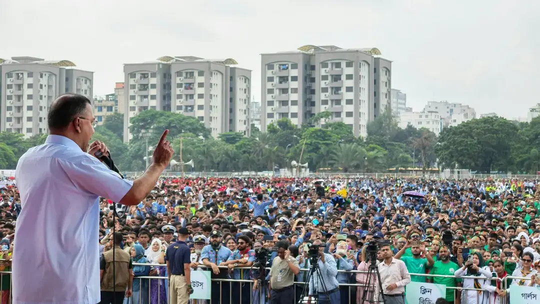 আমরা দেশকে পুনর্গঠন করতে চাইলে কেউ ঠেকিয়ে রাখতে পারবে না:  প্রধানমন্ত্রী