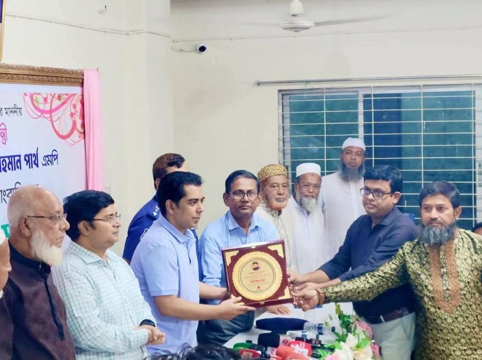 মিডিয়ায় নগ্ন হস্তক্ষেপ করেও ফ্যাসিস্টরা রক্ষা পায়নি: তথ্যমন্...