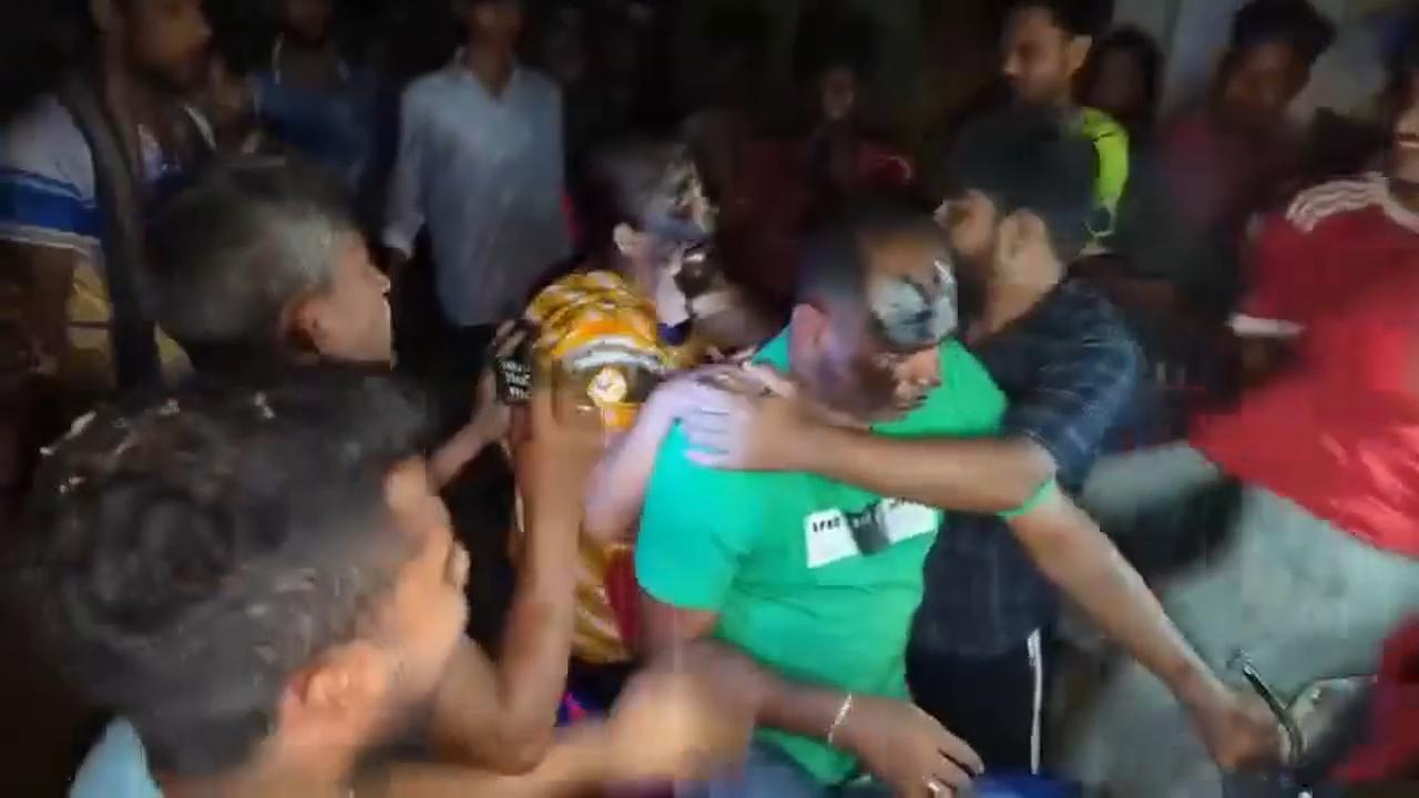 মাসুদ রানার মুখে চুন-কালি মাখিয়ে এলাকাছাড়া