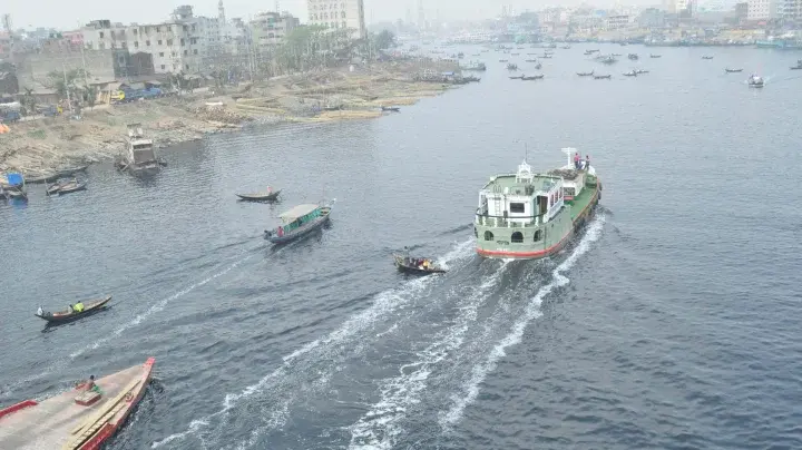 বুড়িগঙ্গায় দুই ব্যক্তির মরদেহ